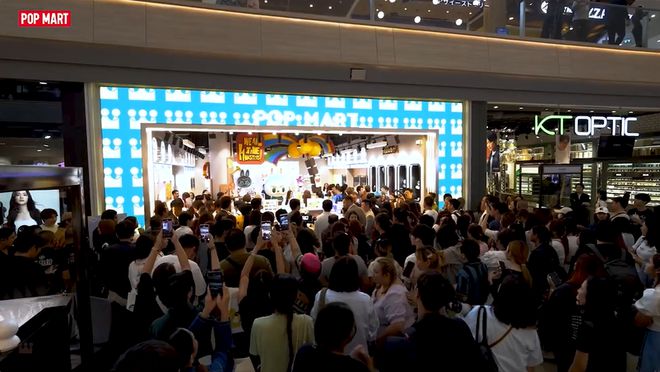 月入5万的富婆：黄金再见，抢LABUBU去了