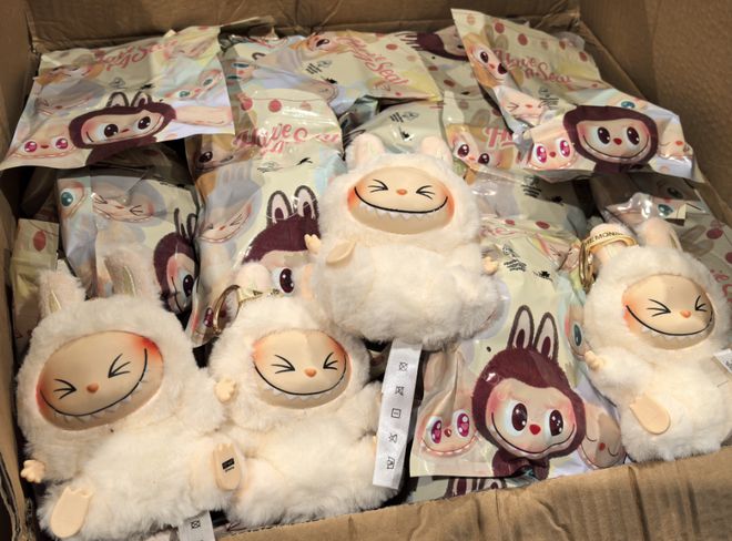 1个公仔108万！河南首富，从许家印到泡泡玛特王宁