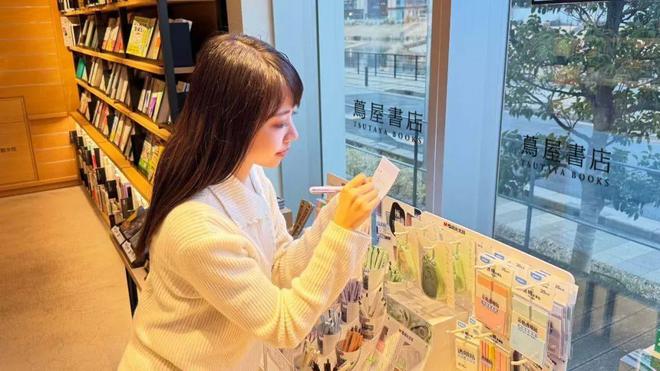 国货之光碰撞国漫顶流，晨光如何惊艳Z世代？