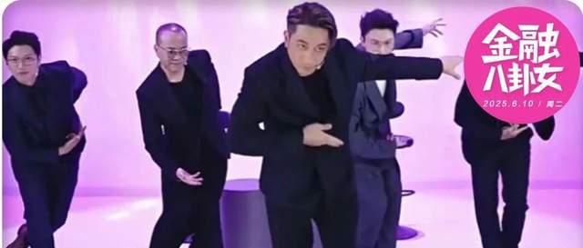 TVB男神天团有人都成隐形富豪了，怎么还靠“擦边”赚钱？
