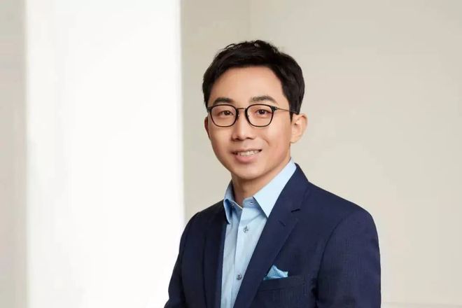 薄荷色Labubu卖出108万，泡泡玛特一年疯狂收割130亿