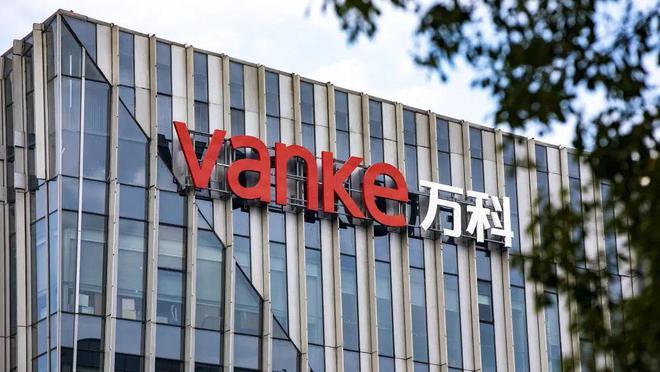 王石最新发声：我相信，大股东的积极介入和改组董事会是及时和必要的