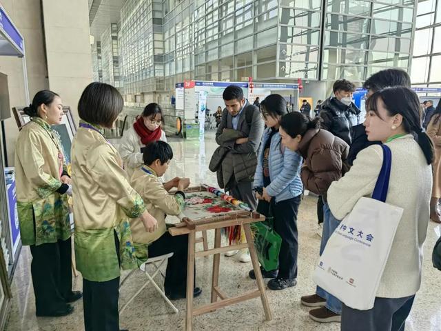 47岁河南女老板2万元创业，做到上市公司，年销售额数千万元