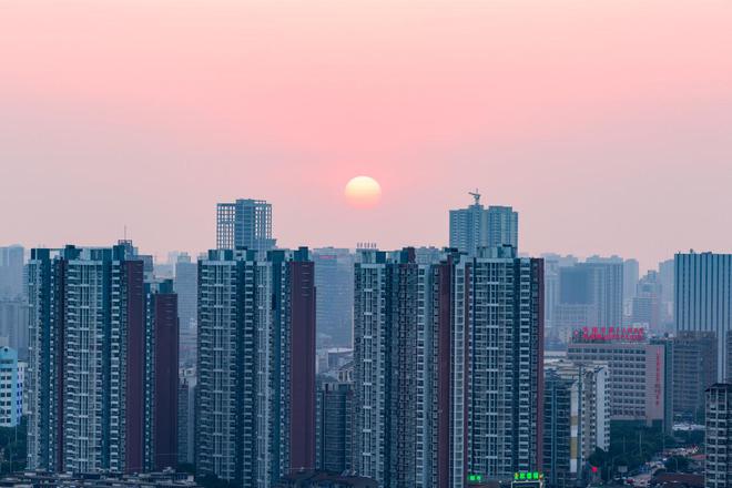 一线楼市再吹暖风，广州拟优化楼市政策，降首付、降利率
